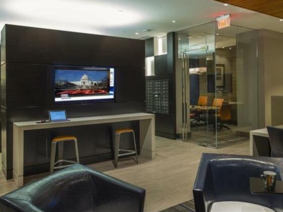 Global Luxury Suites at The Meridian at Mt Vernon Triangle - Photo2