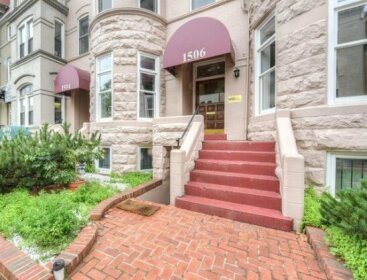 Three Beds and Patio in Dupont