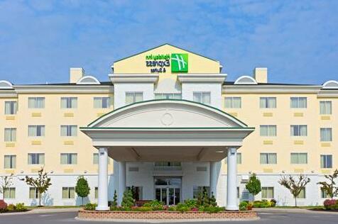 Holiday Inn Express Hotel & Suites Watertown - Thousand Islands - Photo3