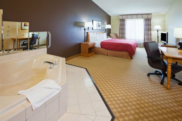 Country Inn & Suites by Radisson Watertown SD - Photo4