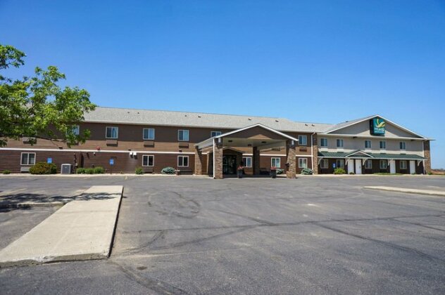 Quality Inn & Suites Watertown - Photo2
