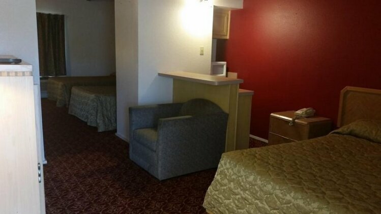 Executive Inn and Suites Waxahachie - Photo4