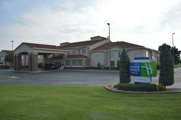 Holiday Inn Express Hotel and Suites Weatherford - Photo2