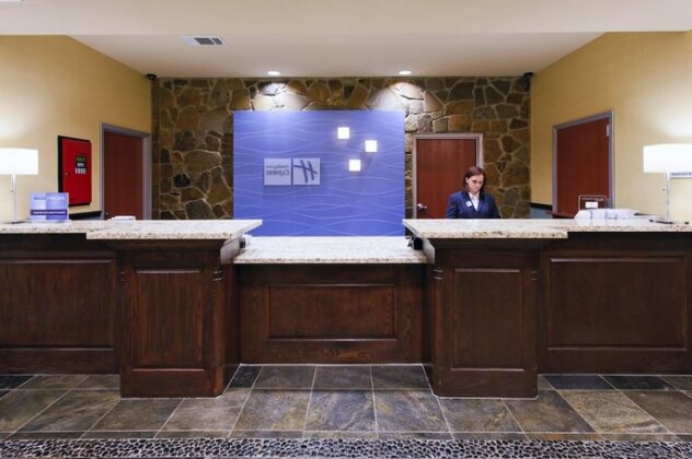 Holiday Inn Express Hotel and Suites Weatherford Weatherford - Photo4