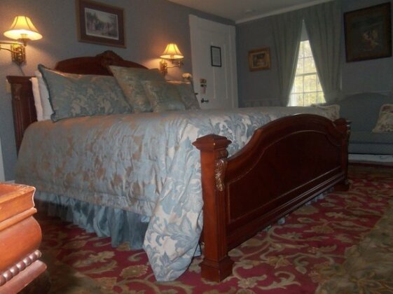 Holiday Guest House Bed & Breakfast - Photo3