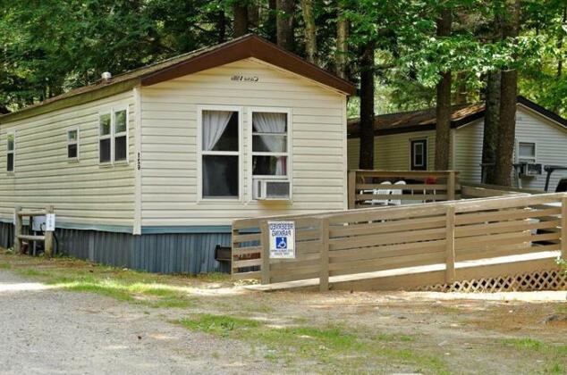Moody Beach Camping Resort Wheelchair Accessible Park Model 15 - Photo4