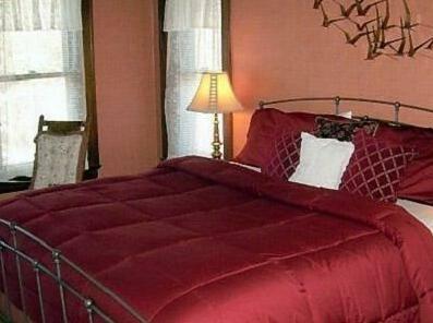 The Mansion Bed & Breakfast West Dundee - Photo5