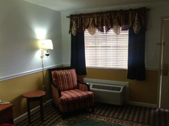 Hallmarc Inn & Suites of West Memphis - Photo5