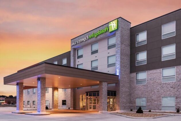 Holiday Inn Express & Suites West Plains Southwest