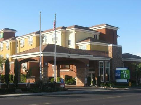 Holiday Inn Express- West Sacramento - Photo2