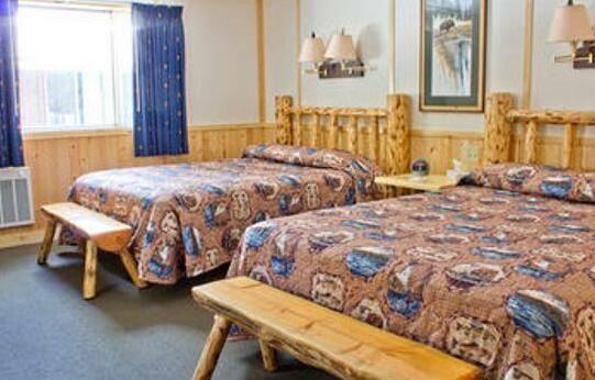 Canyon Lodge & Cabins - Inside the Park - Photo5