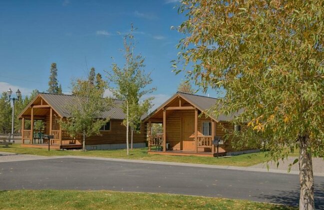Yellowstone Grizzly RV Park and Cabins
