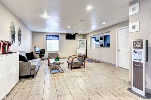 Cottonwood Suites Westminster - Photo5
