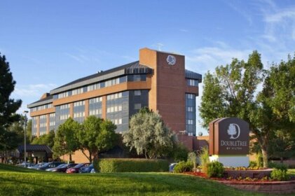 DoubleTree by Hilton Denver - North