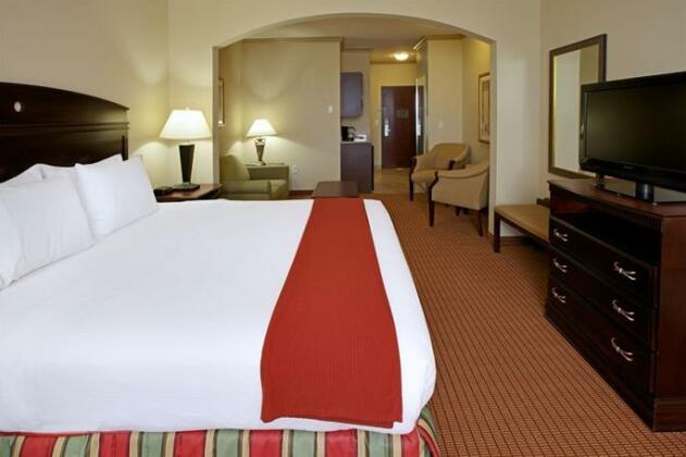Holiday Inn Express & Suites Wharton - Photo2
