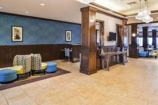 Holiday Inn Express Hotel & Suites Wichita Falls - Photo3