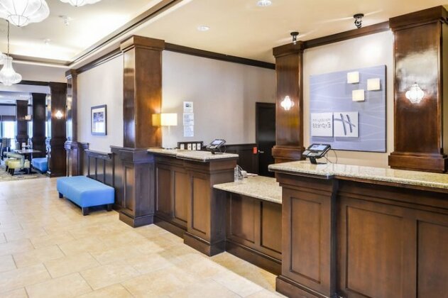 Holiday Inn Express Hotel & Suites Wichita Falls - Photo4