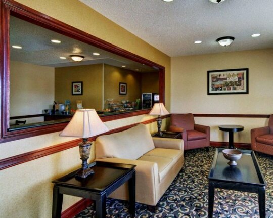 Quality Inn & Suites Wichita Falls I-44 - Photo4