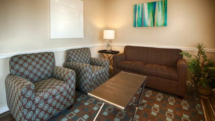Best Western Governors Inn and Suites - Photo4
