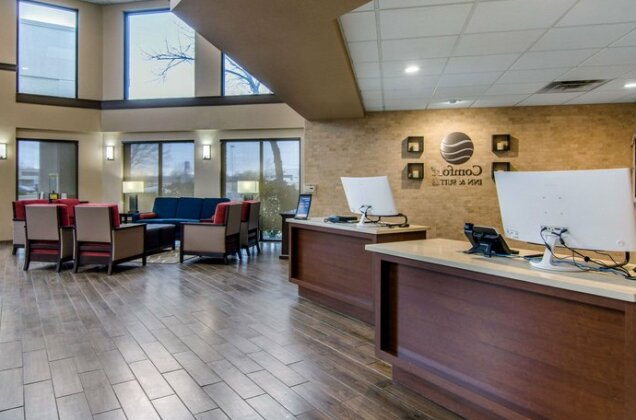 Comfort Inn & Suites Wichita - Photo5
