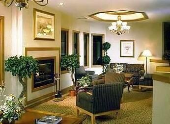 GuestHouse International Inn & Suites Wichita - Photo3