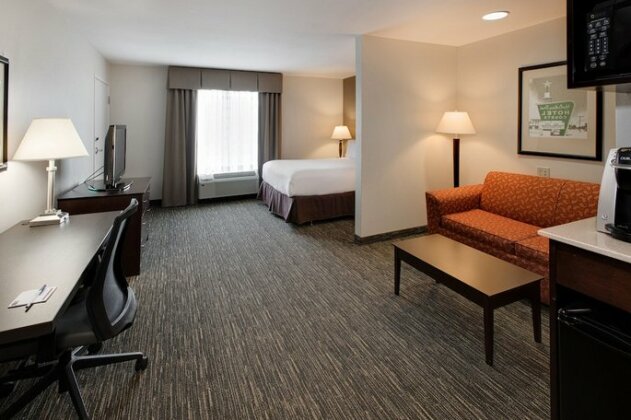Holiday Inn Express & Suites East Wichita I-35 Andover - Photo3