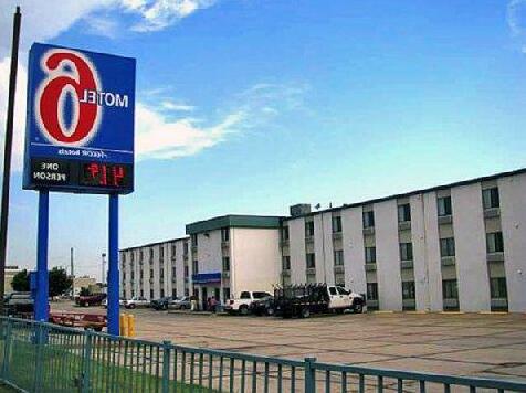 Motel 6 Wichita