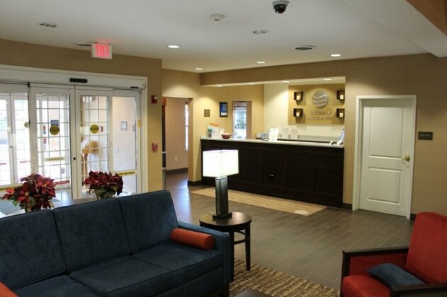 Comfort Inn & Suites Northern Kentucky - Photo2