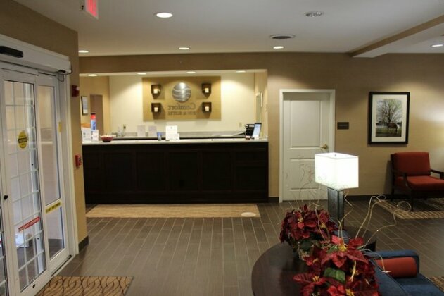 Comfort Inn & Suites Northern Kentucky - Photo3