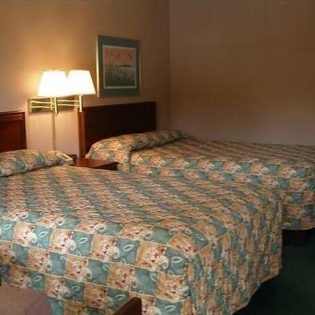 Quality Inn & Suites Wilkesboro - Photo5