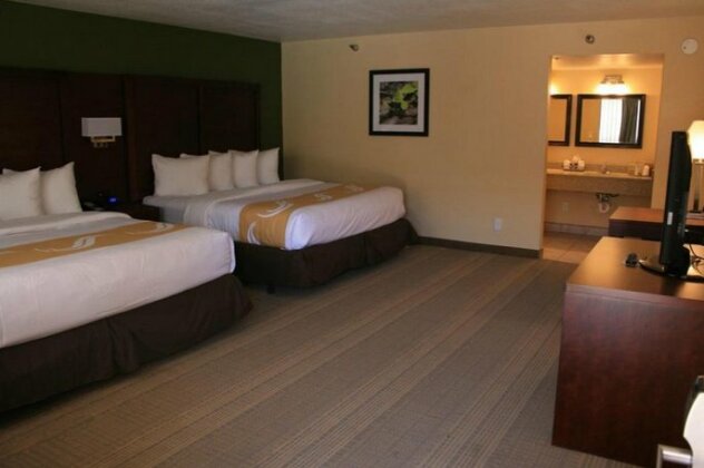 SureStay Plus Hotel by Best Western Willcox - Photo4