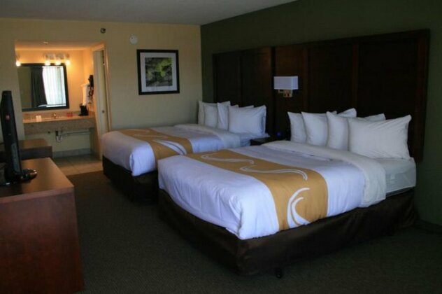 SureStay Plus Hotel by Best Western Willcox - Photo5
