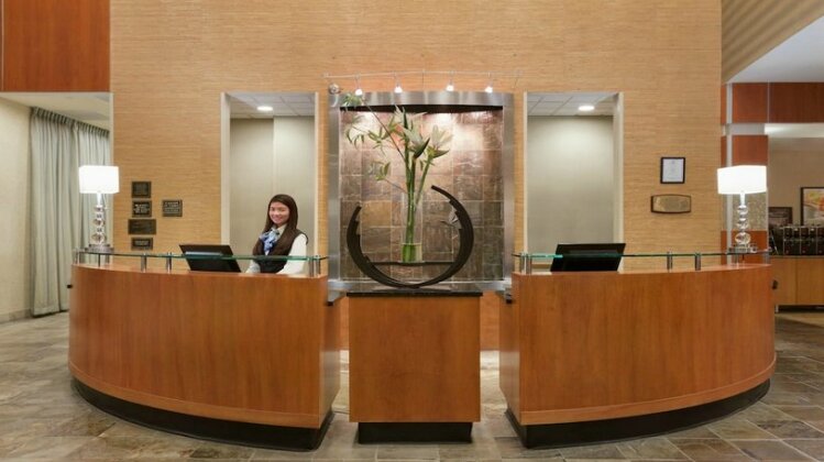 Holiday Inn Hotel & Suites Gateway - Photo2