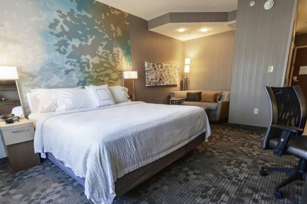 Courtyard by Marriott Cleveland Willoughby - Photo2