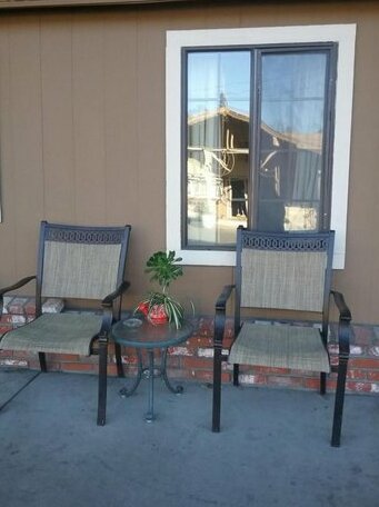 Bigfoot Motel - Photo5