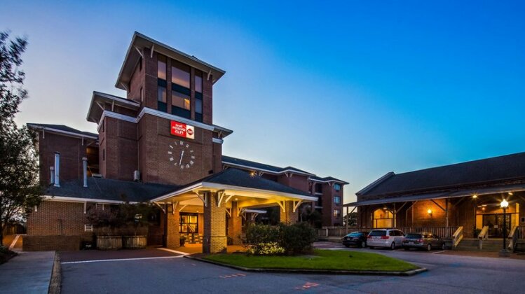 BEST WESTERN Plus Coastline Inn - Photo2