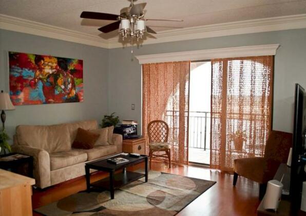 Water Street Retreats - Photo3