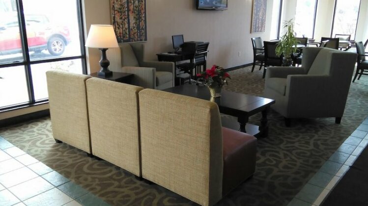 Baymont Inn and Suites Winchester - Photo3