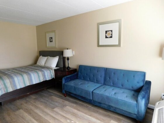APM Inn and Suites - Photo4