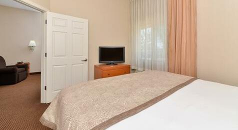 Candlewood Suites Winchester - Photo5