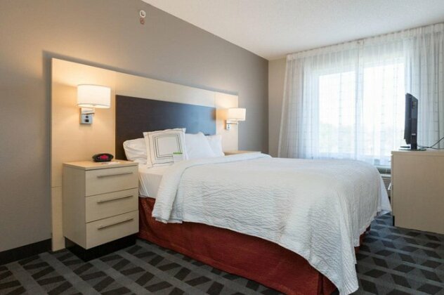 TownePlace Suites Winchester - Photo3