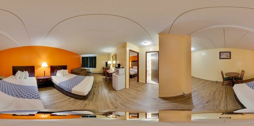 Econo Lodge Inn & Suites Windsor - Photo5