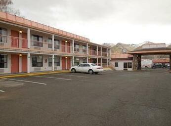 Country Hearth Inn - Winnemucca - Photo3