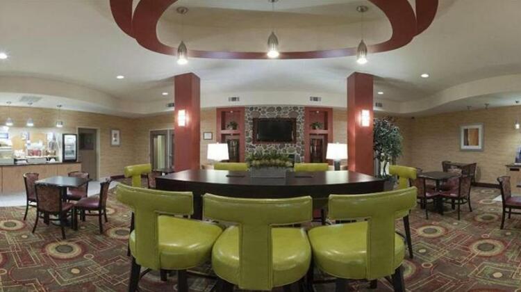 Holiday Inn Express Hotel Winona North - Photo5