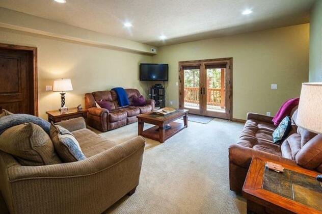 Elk Court 1 - Photo3
