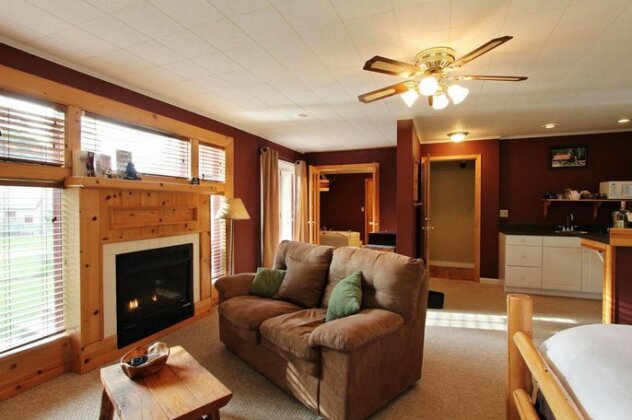 Pine River Ranch Bed and Breakfast - Photo4
