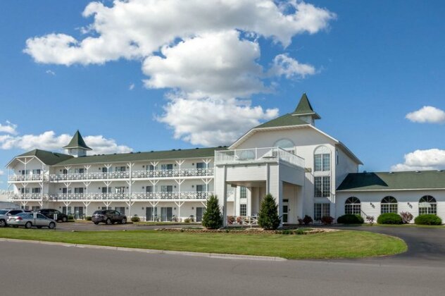 Clarion Hotel & Suites Wisconsin Dells