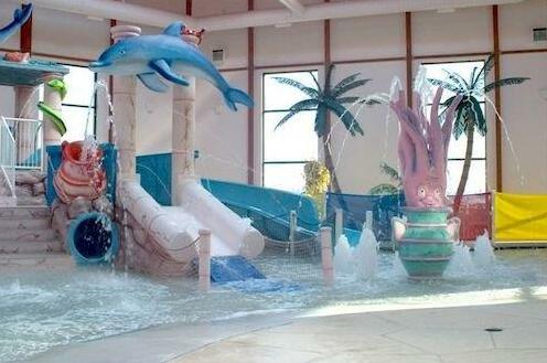 Grand Marquis Waterpark Hotel & Suites - Photo4