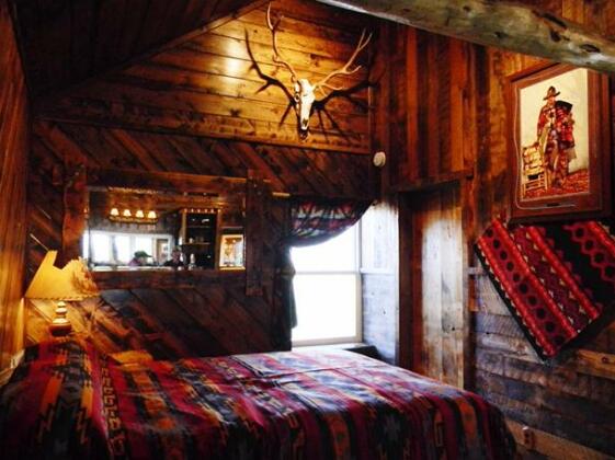 The Montana Lodge a luxury cabin - Photo3