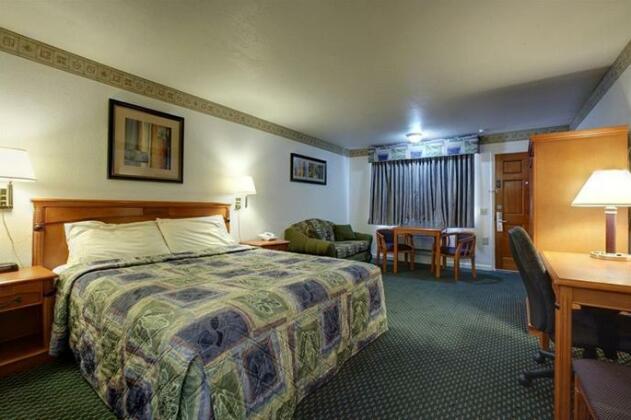 Americas Best Value Inn and Suites Woodland - Photo3